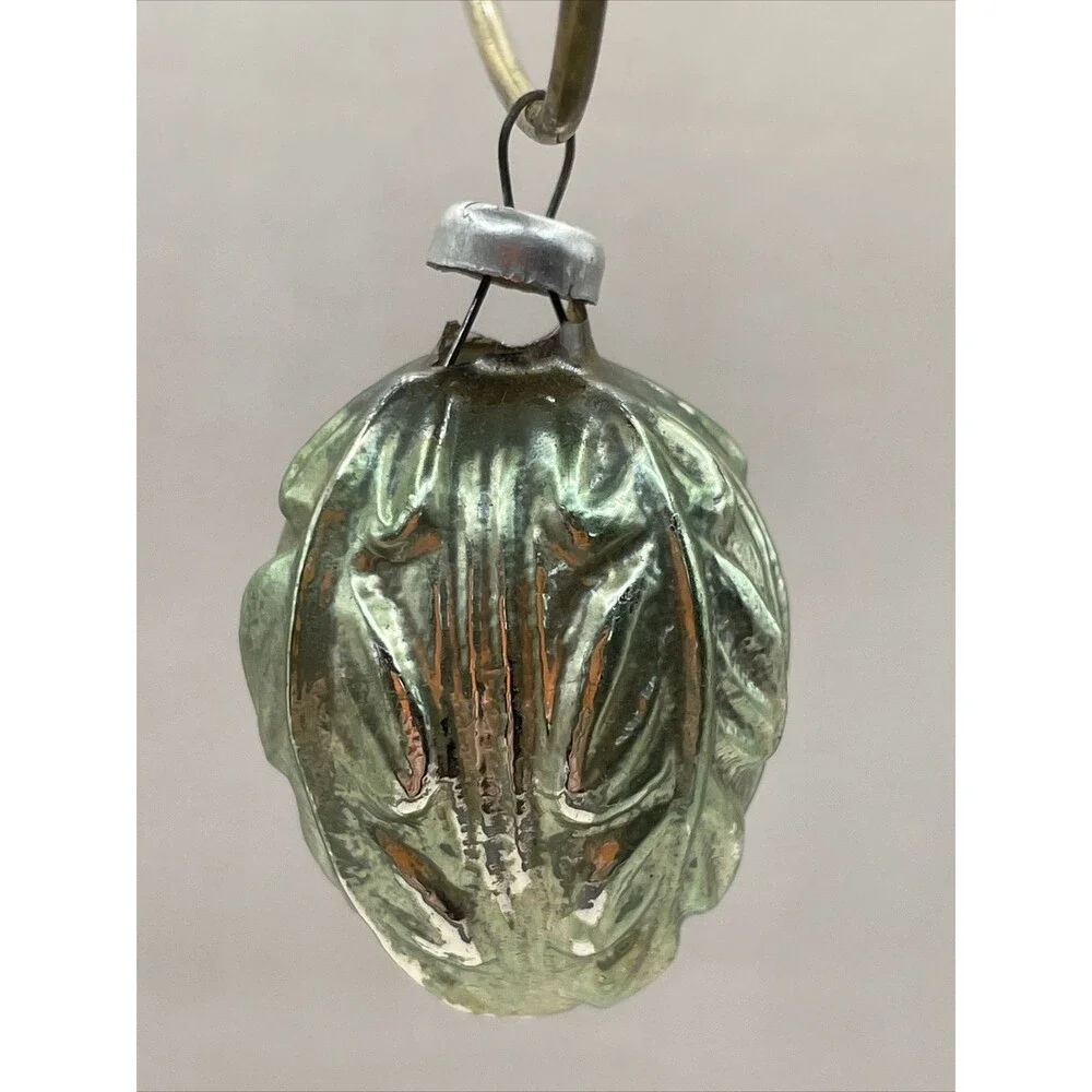 Unbranded vintage hanging